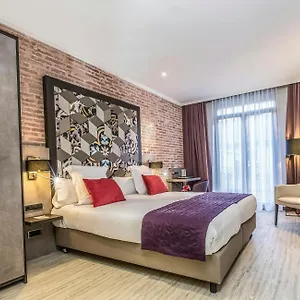 buradan rezervasyon yapın