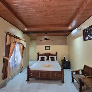 Wisma tamu Muka House ***